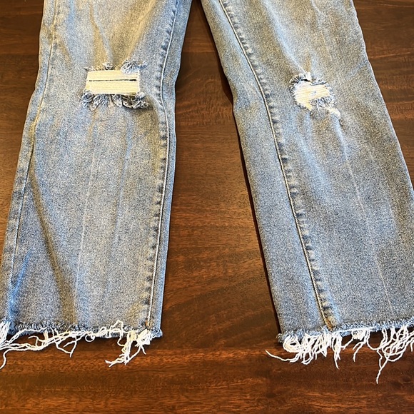 Kensie Jeans rugged style/ fringe ends/ankle length - Picture 5 of 5